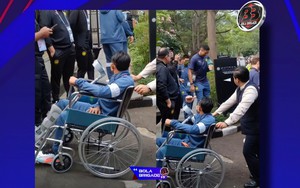 马来西亚球员萨奥因坐轮椅,无缘在2026年东盟杯季军战中与越南队交手
