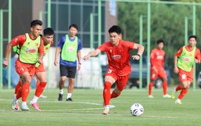 今日越南足球热点(7月4日):越南国家队正在拼凑阵容;宁平FC宣布签下两名新援