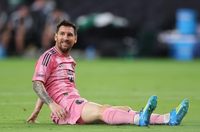 罗纳尔多前来观看梅西比赛