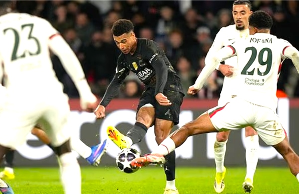 欧冠1/8决赛：英格兰足球陷入困境