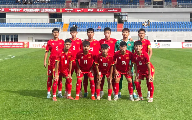 越南U16队在CFA中国之队2026首战中对澳大利亚队打入2球
