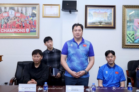 官方确认：韩国教练与越南国家队续约