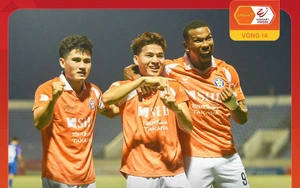 越南U23国脚在PVF-CAND的失利中自摆乌龙