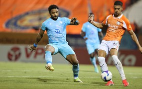 越南足球今日热点新闻（3月19日）：春山期待与黄亨并肩作战；原煌对越南裔队友感到惊喜