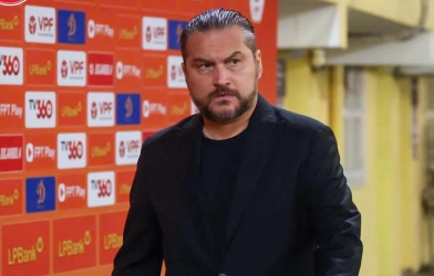 官方消息：主帅波波夫遭受严厉处罚，被禁赛四场越南联赛