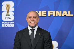Roberto Carlos、Deco、Davids与Krul确认出席葡萄牙足球峰会