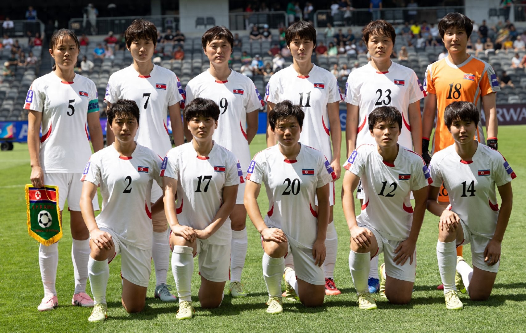 朝鲜女足瞄准战胜中国女足，全力争夺小组榜首位置