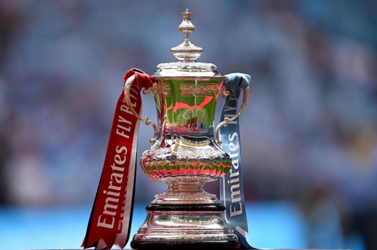 利物浦惊险晋级足总杯半决赛