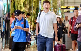 今日(9月24日)越南足球热点:越南国家队在FIFA东盟杯上开启征程;U23越南队在亚运会四分之一决赛中遭遇困难。