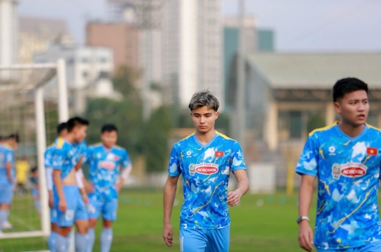 教练丁洪荣将克罗地亚裔越南侨胞从越南U23名单中剔除