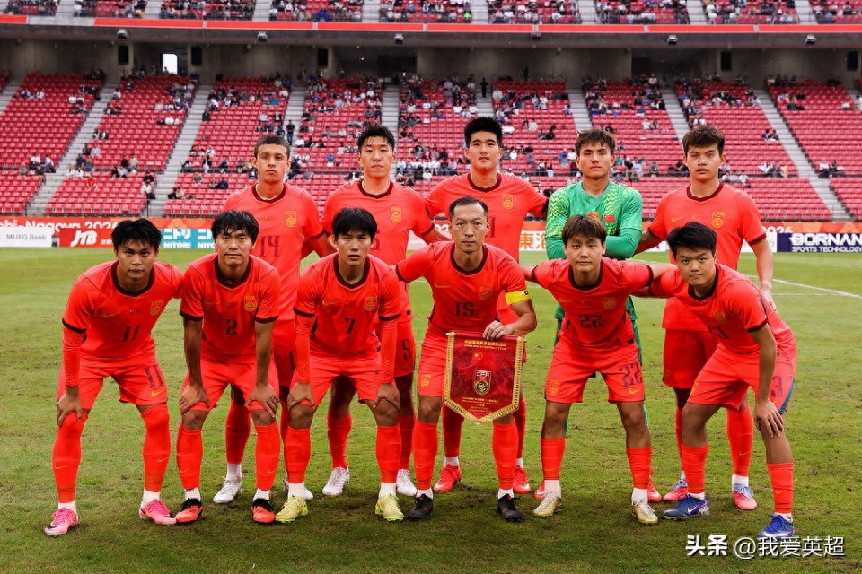 国足对阵韩国首发出炉:三人轮换冲击决赛!王钰栋解禁复出,徐彬、张玉宁进入先发