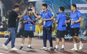 助理教练金相植告别越南国家队