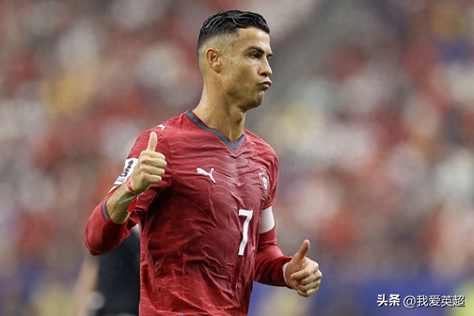 引发热议!C罗点赞西班牙媒体言论:FIFA意图将世界杯授予梅西,阿根廷早该被淘汰