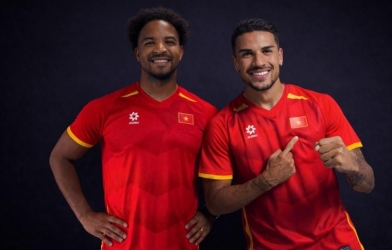 孟加拉国主教练直言对越南队阮春松和黄亨的看法