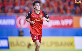 越南U23国家队在教练Kim Sang Sik面前展现实力