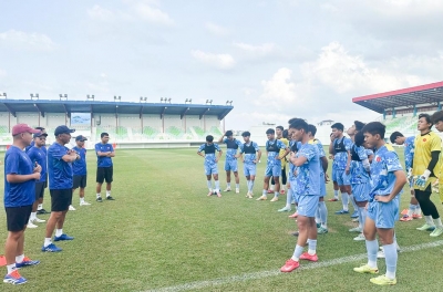 越南U19国家队回国,全力备战亚洲赛事