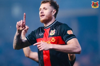 巴西前锋打出精彩任意球,距离获得越南国籍更近一步