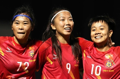 官方消息：越南队确定21名球员前往老挝参加亚洲四分之一决赛