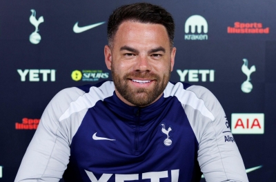 官方消息：托特纳姆热刺与英国籍主教练签约