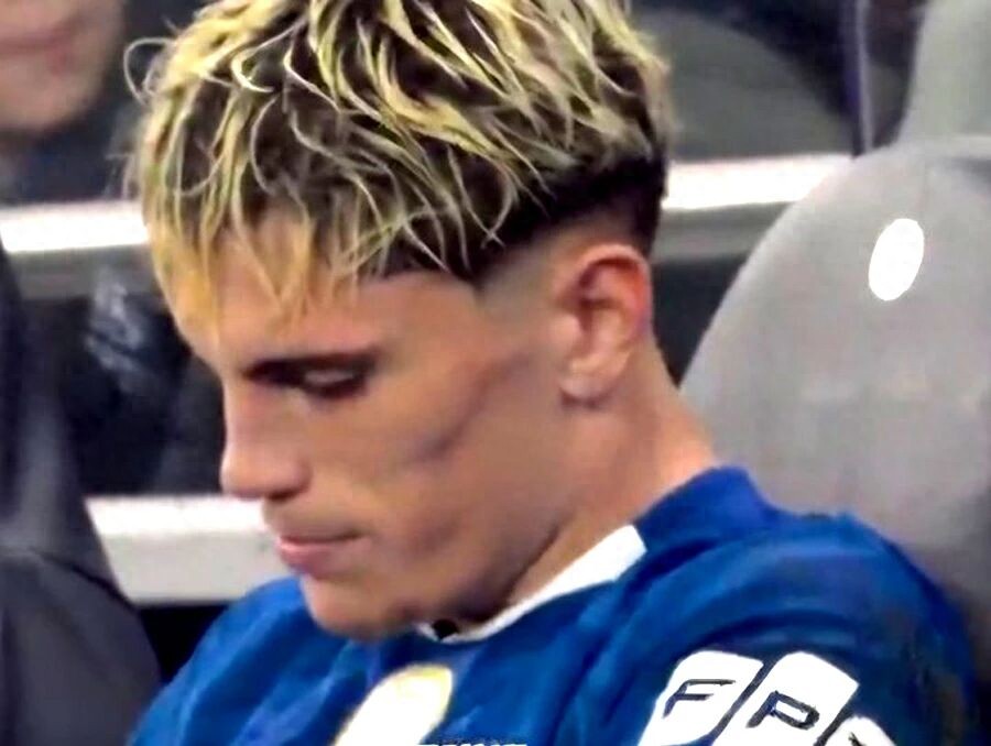 加纳乔对离开曼联感到懊悔,坦言依旧深爱红魔!在切尔西仅半年已面临被淘汰命运