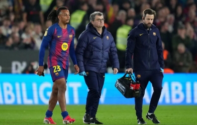 巴塞罗那在冠军争夺战中遭受重击，皇家马德里带来沉重打击