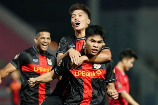 回到V.League,越南U20头号球星立即闪耀光芒