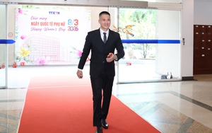 前球星黎公荣表示：“奉献精神是体育与艺术发展的动力源泉。”