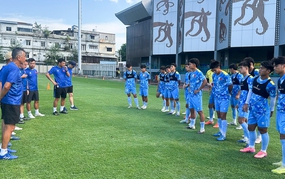 越南球迷就U19国足首战表现展开热议