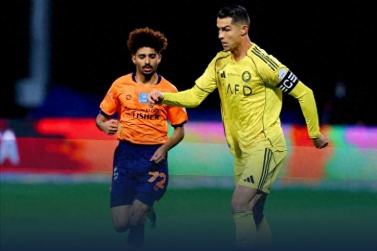 C罗罚失点球+评分垫底 马内建功 利雅得胜利3-1逆转费哈斩获十连胜以2分优势领跑