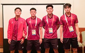 今日越南足球热点新闻 9月15日:U23越南队面临巨大考验;文厚可能被追加处罚