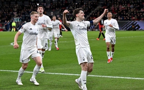 欧联杯十六强次回合：英超球队在点球大战中戏剧性获胜