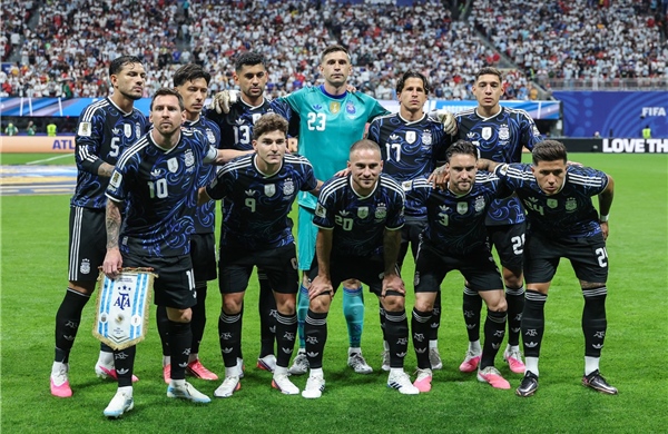 2026年世界杯：两大“足球定义”正面交锋