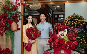 文清在订婚仪式上赠予未婚妻一份特殊礼物