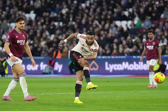 利物浦对阵西汉姆联的现场直播，今晚2月28日22点整