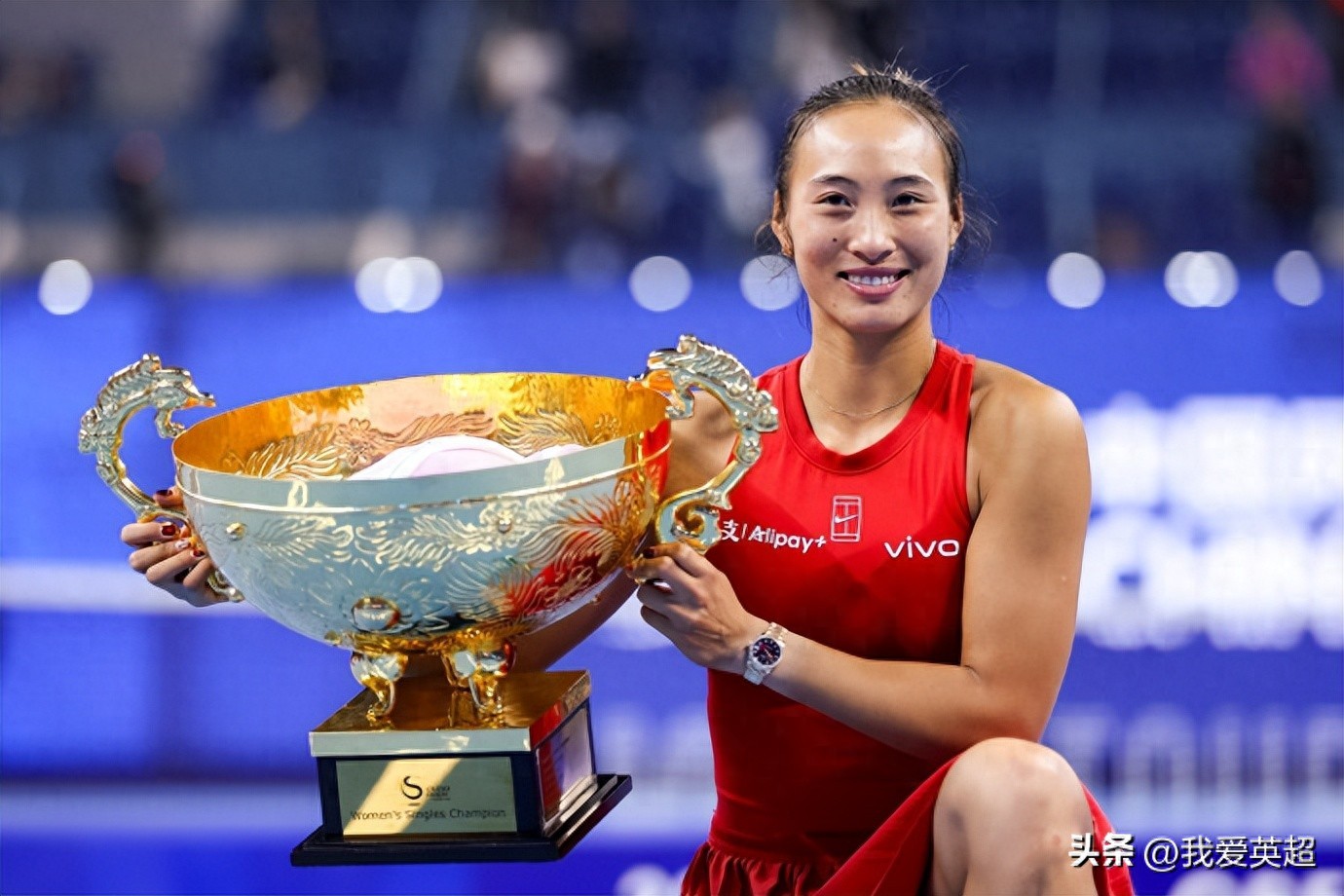 中网夺冠后两度落泪 郑钦文坦言:这周背负太多压力 决赛前一度呕吐不止
