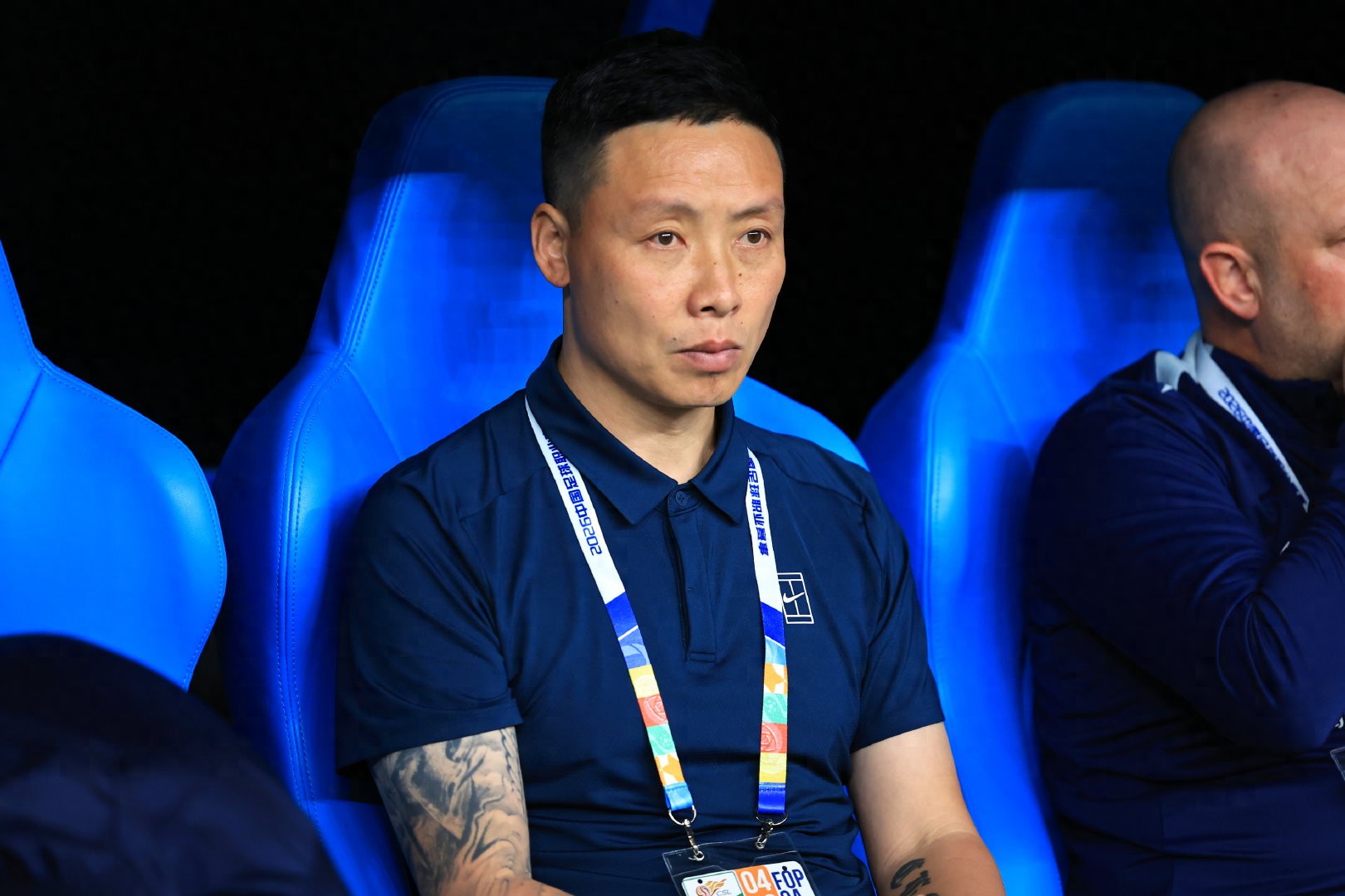 深圳新鹏城未能实现主场三连胜！主教练陈涛承担责任，向深圳球迷致歉