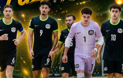 澳大利亚队以13-1的压倒性胜利，很可能在半决赛对阵越南队