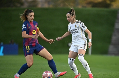 巴萨以6-2击败皇马，一只脚踏入欧冠半决赛