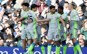 英超冠军争夺战：曼城与颠覆阿森纳的梦想