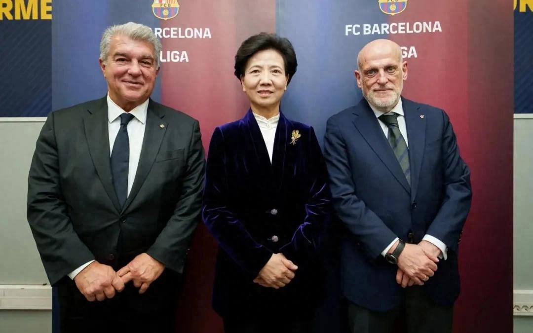 在国家战略的推动下，全面启动“中国足球新外交”