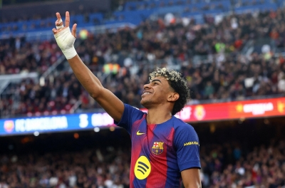 拉明·亚马尔：“我在踢球时并不快乐”