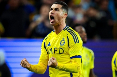 太伟大了，罗纳尔多让对手做出不可思议之举