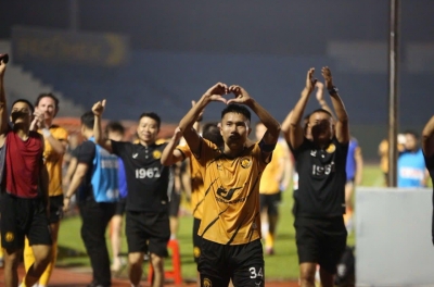 越南国家队的中场球员发表告别信,与V.League俱乐部说再见
