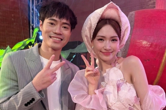 Văn Toàn公开向Hòa Minzy“催债”:快还钱,春节快到了!