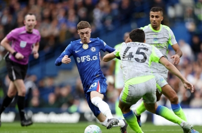 曼城大胜切尔西引发激烈争议