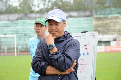 冠军队伍在V联赛更换主帅以求扭转局势
