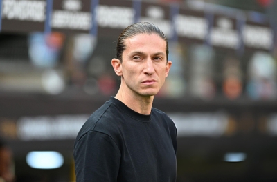 主教练菲利佩·路易斯在8-0大胜后立即被解雇