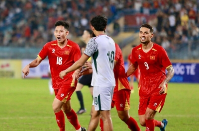 视频：越南队大胜孟加拉国，热身赛表现完美