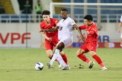 Thể Công Viettel与南定:势均力敌的较量