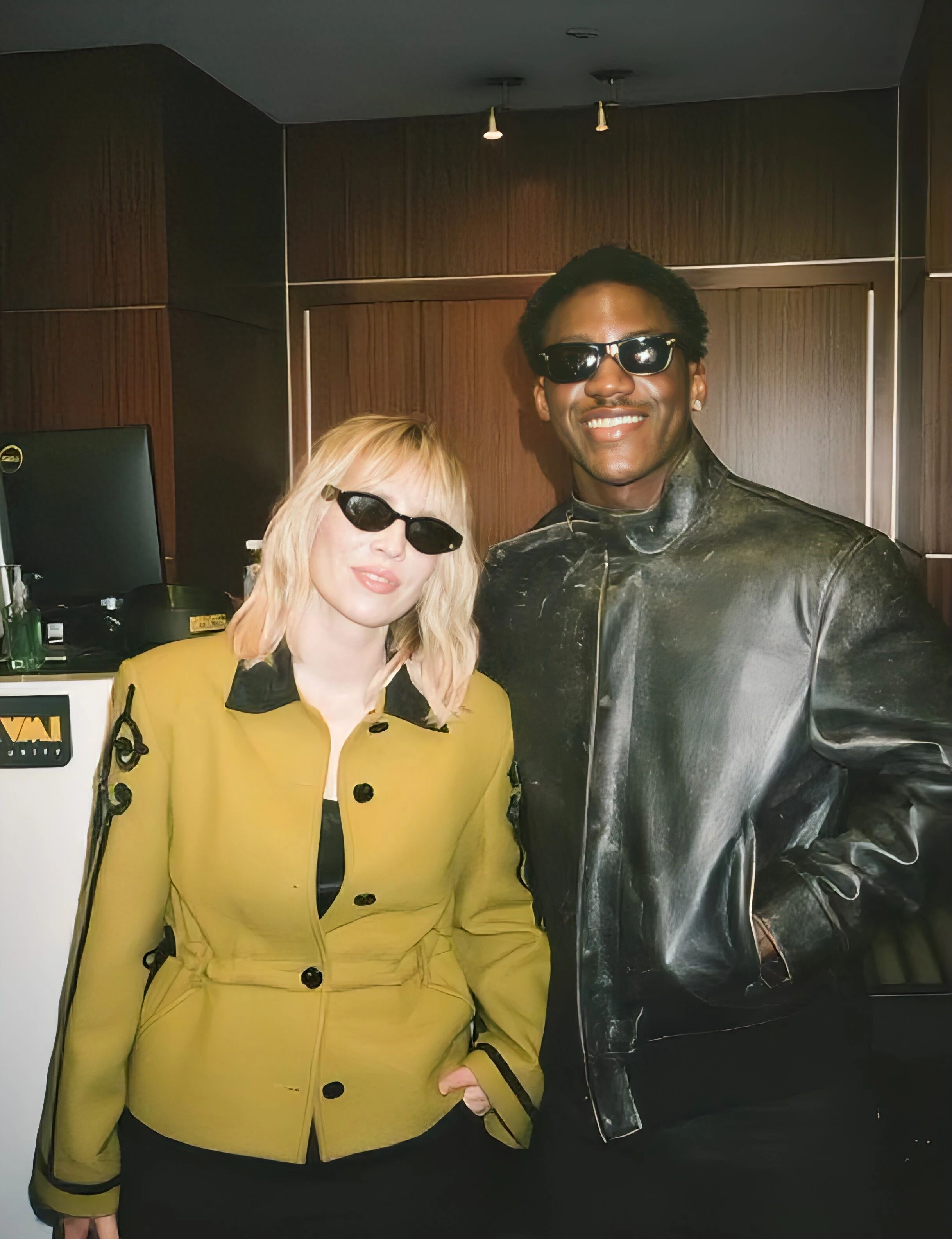 曼联保证新星未来稳居主力阵容！调整夏季转会策略，仅引进一名高价中场球员